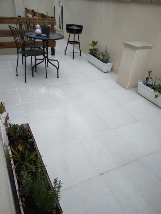Appartement Cosy Avec Terrasse Vaux-Sur-Seine Zewnętrze zdjęcie
