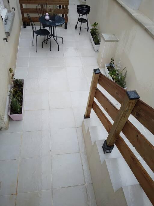 Appartement Cosy Avec Terrasse Vaux-Sur-Seine Zewnętrze zdjęcie